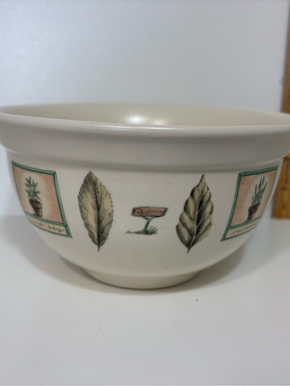Vintage Pfatzgraff Naturewood serving bowl